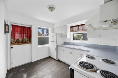 Great opportunity in the heart of Lake Worth Beach. This home on Lake Worth Municipal Golf Course in Florida - for sale on GolfHomes.com, golf home, golf lot