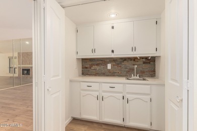 Beautifully maintained 3-bedroom, 2-bath home in the highly on Cottonwood Country Club in Arizona - for sale on GolfHomes.com, golf home, golf lot