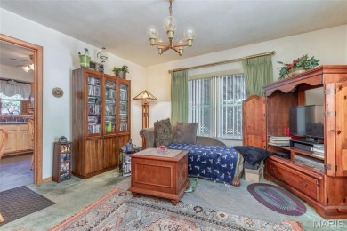 Not your typical Greendale home.  3 beds, 2 full baths, finished on Normandie Golf Club in Missouri - for sale on GolfHomes.com, golf home, golf lot