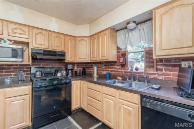Not your typical Greendale home.  3 beds, 2 full baths, finished on Normandie Golf Club in Missouri - for sale on GolfHomes.com, golf home, golf lot