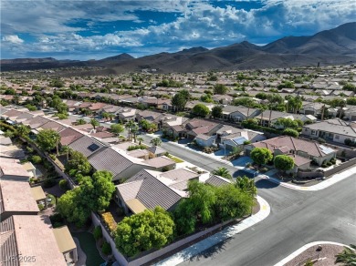 Stunning in Sun City Anthem! Gorgeous Lincoln Model with 3 on Revere Golf Club in Nevada - for sale on GolfHomes.com, golf home, golf lot