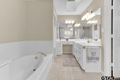 Welcome to 532 Dogwood Lane in the gated Hideaway Lake on Hide-A-Way Lake Golf Course in Texas - for sale on GolfHomes.com, golf home, golf lot