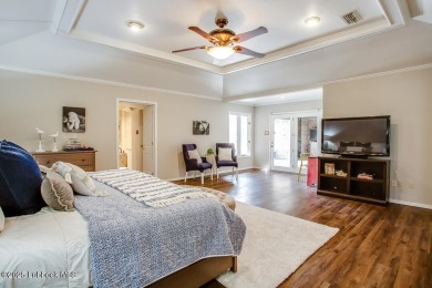 Step into remodeled comfort and style in this beautifully on LakeRidge Country Club in Texas - for sale on GolfHomes.com, golf home, golf lot