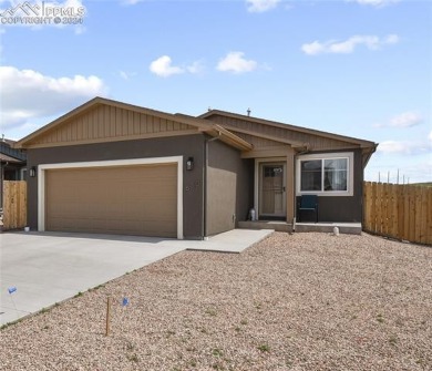 Come see this move-in ready, 3-bedroom, 2-bath single level home on Four Mile Ranch Golf Club in Colorado - for sale on GolfHomes.com, golf home, golf lot