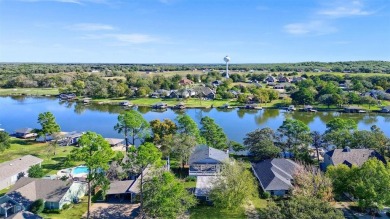 With one of the most beautiful locations on a private peninsula on Lake Kiowa Golf Course in Texas - for sale on GolfHomes.com, golf home, golf lot