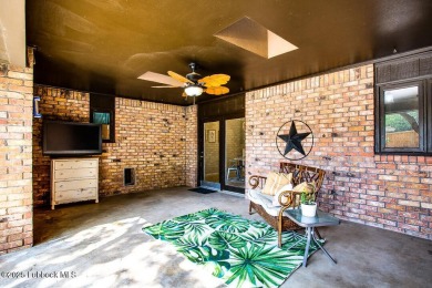 Step into remodeled comfort and style in this beautifully on LakeRidge Country Club in Texas - for sale on GolfHomes.com, golf home, golf lot