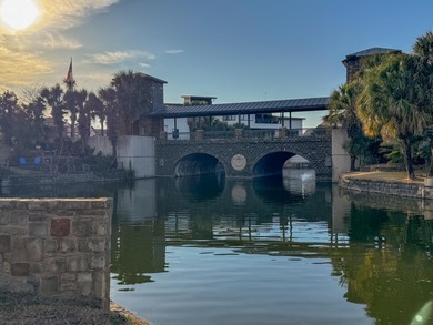 Waterfront lot on Applehead Island in Horseshoe Bay on on Apple Rock Golf Course - Horseshoe Bay in Texas - for sale on GolfHomes.com, golf home, golf lot