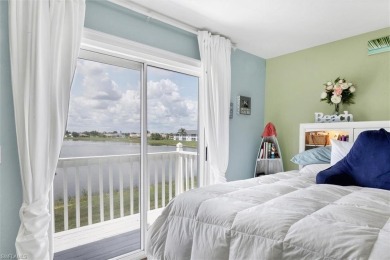 Welcome to relaxed Florida living at its finest in this on Kingsway Country Club in Florida - for sale on GolfHomes.com, golf home, golf lot