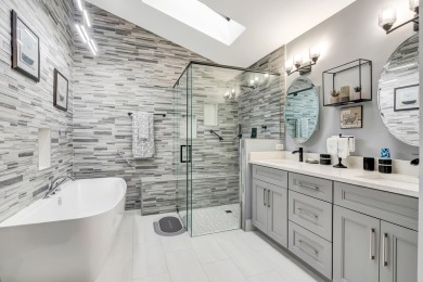 :Beautifully updated home centrally located that feels like a on Legacy at Sherwood Park Golf Course in Florida - for sale on GolfHomes.com, golf home, golf lot