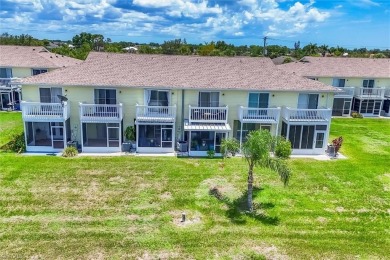Welcome to relaxed Florida living at its finest in this on Kingsway Country Club in Florida - for sale on GolfHomes.com, golf home, golf lot