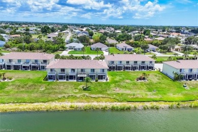 Welcome to relaxed Florida living at its finest in this on Kingsway Country Club in Florida - for sale on GolfHomes.com, golf home, golf lot
