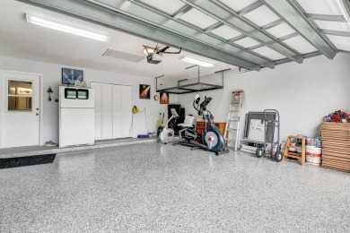 :Beautifully updated home centrally located that feels like a on Legacy at Sherwood Park Golf Course in Florida - for sale on GolfHomes.com, golf home, golf lot