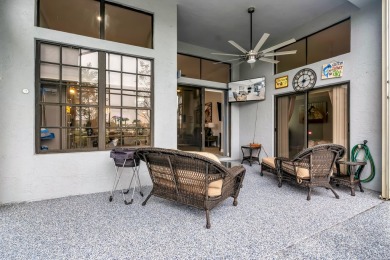 :Beautifully updated home centrally located that feels like a on Legacy at Sherwood Park Golf Course in Florida - for sale on GolfHomes.com, golf home, golf lot