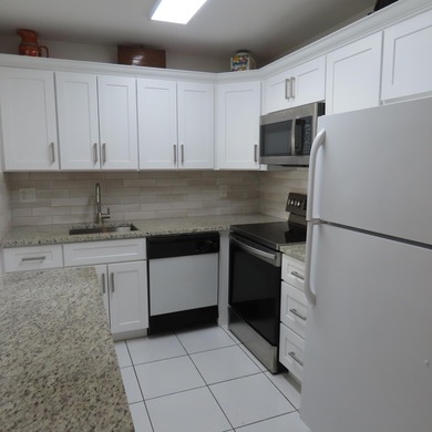 BRING YOUR OFFER TODAY! Don't miss this conveniently located on Kings Point Golf - Executive in Florida - for sale on GolfHomes.com, golf home, golf lot