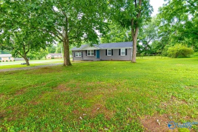 Completely renovated brick ranch home featuring 4 bedrooms, 2 on Colonial Golf Course in Alabama - for sale on GolfHomes.com, golf home, golf lot