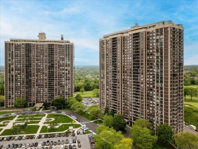 Presenting magnificent Apartment 18-O with high in the sky on Towers Country Club in New York - for sale on GolfHomes.com, golf home, golf lot