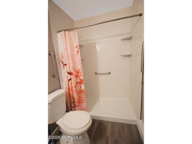 Welcome to this charming Edgewood One model located in the on Keswick Village Golf Course in New Jersey - for sale on GolfHomes.com, golf home, golf lot