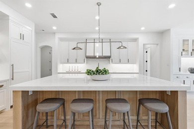 Immaculately updated and remodeled home with circle drive on cul on Vaquero Club in Texas - for sale on GolfHomes.com, golf home, golf lot