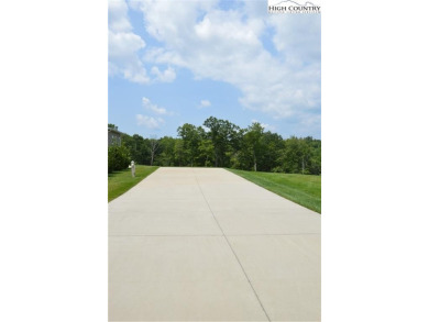 Come to the Blue Ridge Mountains and enjoy *The Village of on Olde Beau Golf Course in North Carolina - for sale on GolfHomes.com, golf home, golf lot