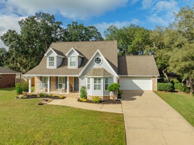 Charming, updated home in desirable Lake Pointe is very on Shalimar Pointe Golf and Country Club in Florida - for sale on GolfHomes.com, golf home, golf lot