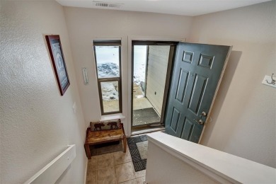 Charming Townhouse in Premier Golf Course Community with on Raven Golf Club At Three Peaks in Colorado - for sale on GolfHomes.com, golf home, golf lot