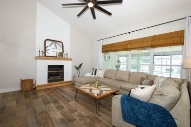 Discover comfort and privacy in this charming and updated on Rio Pinar Golf and Country Club in Florida - for sale on GolfHomes.com, golf home, golf lot