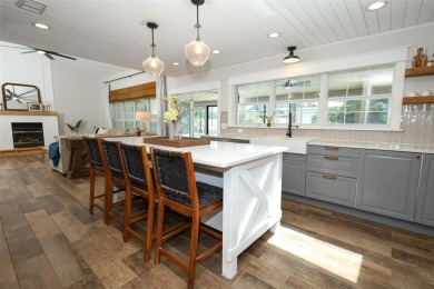 Discover comfort and privacy in this charming and updated on Rio Pinar Golf and Country Club in Florida - for sale on GolfHomes.com, golf home, golf lot