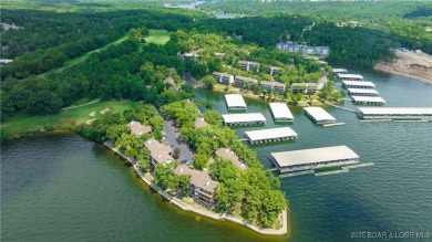 This 2 bedroom 2 bath condo lives LARGE with approximately 1,250 on Seasons Ridge At Four Seasons in Missouri - for sale on GolfHomes.com, golf home, golf lot