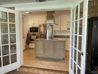 Hurry this is a once in life time Opportunity. Well maintained on Tanglewood Golf Club in Florida - for sale on GolfHomes.com, golf home, golf lot