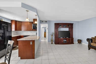 PRICED TO SELL-REMODELED KITCHEN WITH GRANITE COUNTER on Kings Point Golf - Executive in Florida - for sale on GolfHomes.com, golf home, golf lot