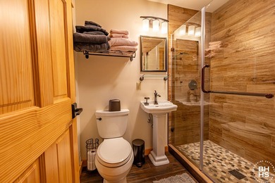 The idyllic and quintessential Adirondack Cottage that everyone on Whiteface Club and Resort in New York - for sale on GolfHomes.com, golf home, golf lot