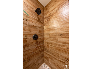 The idyllic and quintessential Adirondack Cottage that everyone on Whiteface Club and Resort in New York - for sale on GolfHomes.com, golf home, golf lot