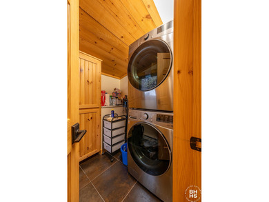 The idyllic and quintessential Adirondack Cottage that everyone on Whiteface Club and Resort in New York - for sale on GolfHomes.com, golf home, golf lot