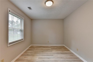 Welcome home! This fully updated 3 bedroom, 2 bath ranch has a on Heritage Golf Links in Georgia - for sale on GolfHomes.com, golf home, golf lot
