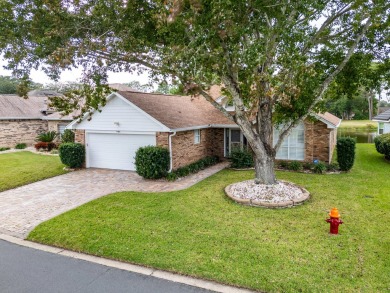 OPEN HOUSE 11/23 1 TO 3! This meticulously maintained home is on Shalimar Pointe Golf and Country Club in Florida - for sale on GolfHomes.com, golf home, golf lot