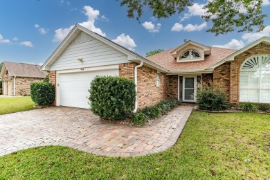 OPEN HOUSE 11/23 1 TO 3! This meticulously maintained home is on Shalimar Pointe Golf and Country Club in Florida - for sale on GolfHomes.com, golf home, golf lot