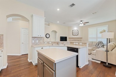 UPDATED HOME IN HERITAGE RANCH (50+ GATED COMMUNITY) - MOVE-IN on Heritage Ranch Golf and Country Club in Texas - for sale on GolfHomes.com, golf home, golf lot