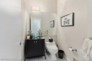 Gorgeous Spacious Contemporary 5 Bedroom Home Situated in a on Knollwood Country Club in Michigan - for sale on GolfHomes.com, golf home, golf lot