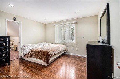 Gorgeous Spacious Contemporary 5 Bedroom Home Situated in a on Knollwood Country Club in Michigan - for sale on GolfHomes.com, golf home, golf lot