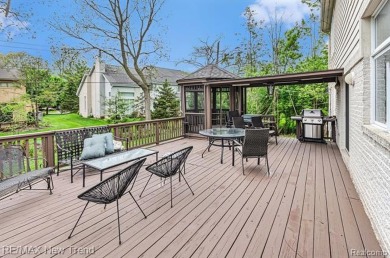 Gorgeous Spacious Contemporary 5 Bedroom Home Situated in a on Knollwood Country Club in Michigan - for sale on GolfHomes.com, golf home, golf lot
