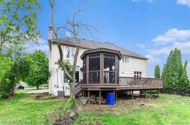 Gorgeous Spacious Contemporary 5 Bedroom Home Situated in a on Knollwood Country Club in Michigan - for sale on GolfHomes.com, golf home, golf lot