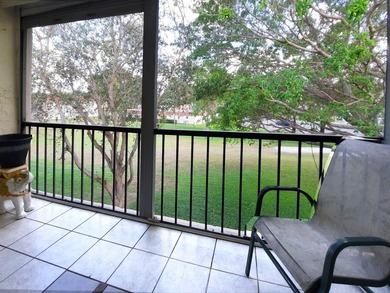 Priced to sell quickly. Make this corner unit your own with on Hollybrook Golf and Tennis Club  in Florida - for sale on GolfHomes.com, golf home, golf lot