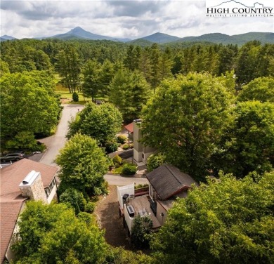 Linville Living with Grandfather Mountain Views!
Charming 2BR/1 on Land Harbor Golf Course in North Carolina - for sale on GolfHomes.com, golf home, golf lot