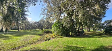 **MOTIVATED SELLER ** Welcome to your dream home in the scenic on Schalamar Creek Golf and Country Club in Florida - for sale on GolfHomes.com, golf home, golf lot