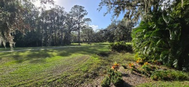 **MOTIVATED SELLER ** Welcome to your dream home in the scenic on Schalamar Creek Golf and Country Club in Florida - for sale on GolfHomes.com, golf home, golf lot