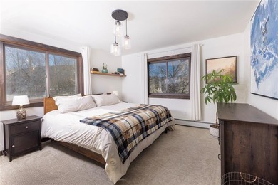 Welcome home to your bright and sunny 3-bedroom, 2-bath mountain on Keystone Ranch Golf Course in Colorado - for sale on GolfHomes.com, golf home, golf lot