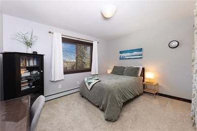 Welcome home to your bright and sunny 3-bedroom, 2-bath mountain on Keystone Ranch Golf Course in Colorado - for sale on GolfHomes.com, golf home, golf lot