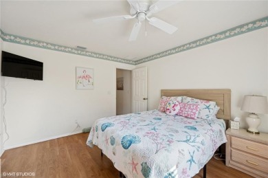 Welcome to a charming 2-bedroom, 2-bathroom corner villa on Villages of Country Creek Golf Course in Florida - for sale on GolfHomes.com, golf home, golf lot