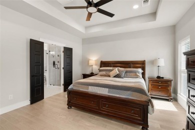 Stunning 2-year-new home in Lone Oak Crossing! This modern on Tanglewood Resort in Texas - for sale on GolfHomes.com, golf home, golf lot