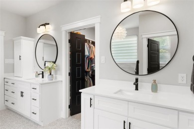 Stunning 2-year-new home in Lone Oak Crossing! This modern on Tanglewood Resort in Texas - for sale on GolfHomes.com, golf home, golf lot